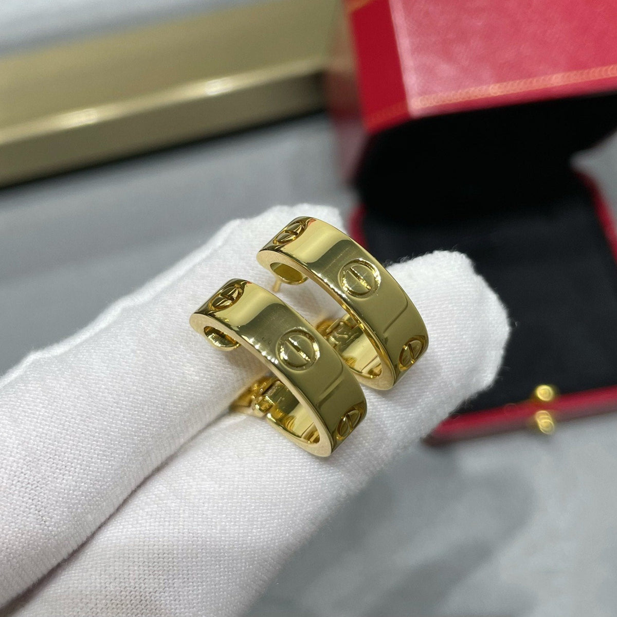 [Limara] LOVE 5.5MM EARRINGS