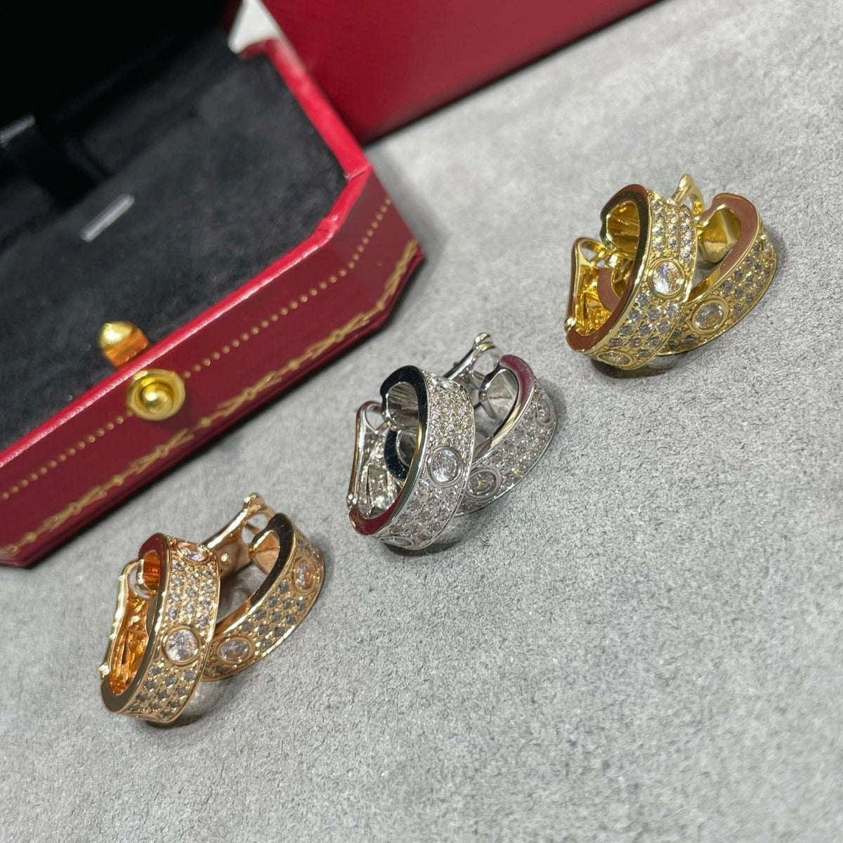 [Limara] LOVE 5.5MM DIAMOND PAVED EARRINGS