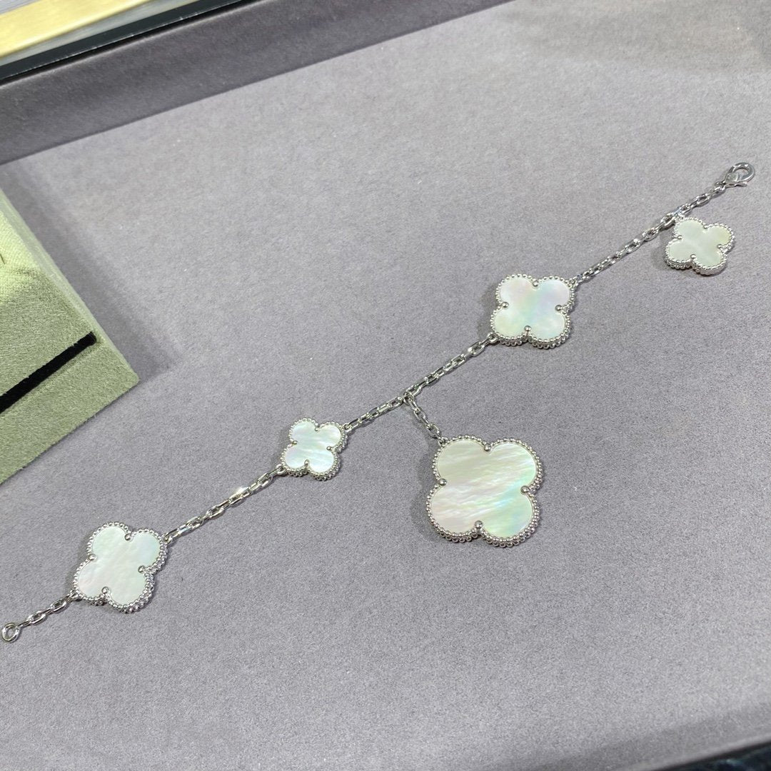 [Limara]CLOVER 5 MOTIF WHITE MOP SILVER BRACELET
