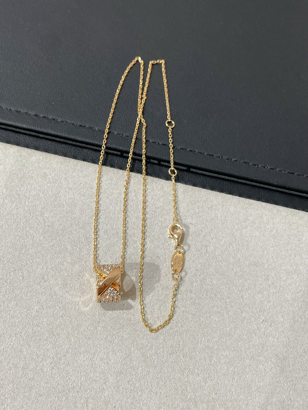 [Limara]LIENS EVIDENCE DIAMOND PAVED NECKLACE