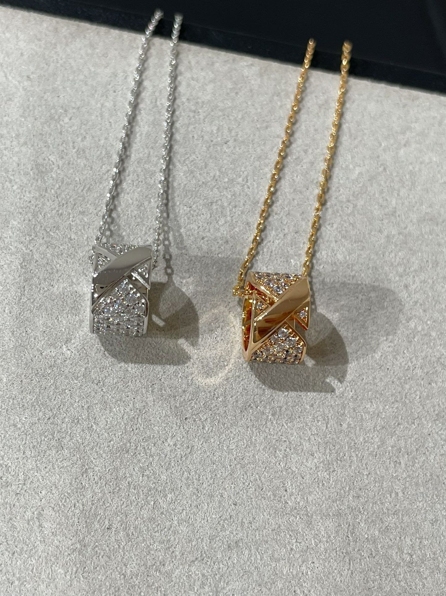 [Limara]LIENS EVIDENCE DIAMOND PAVED NECKLACE