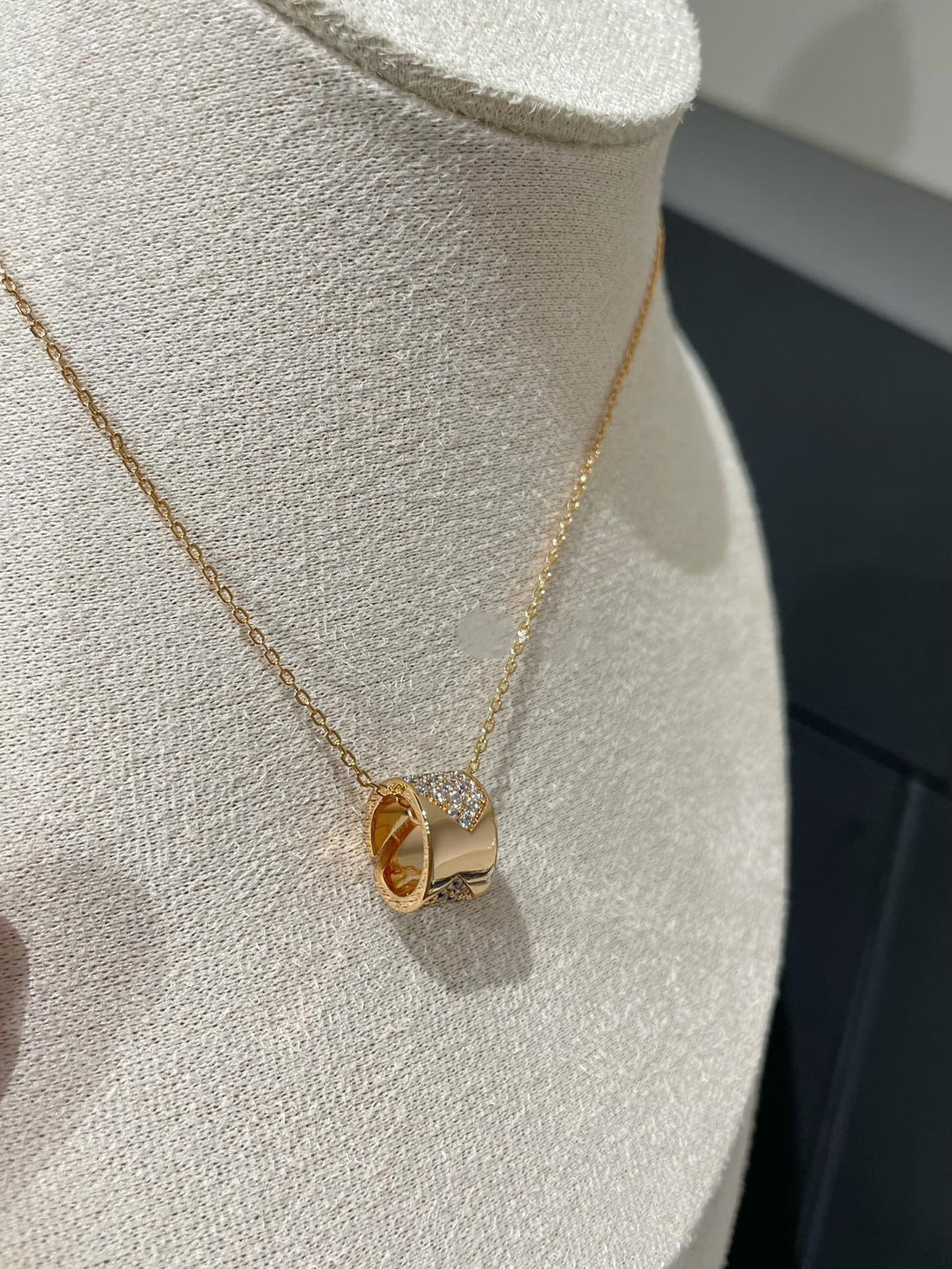 [Limara]LIENS EVIDENCE DIAMOND PAVED NECKLACE
