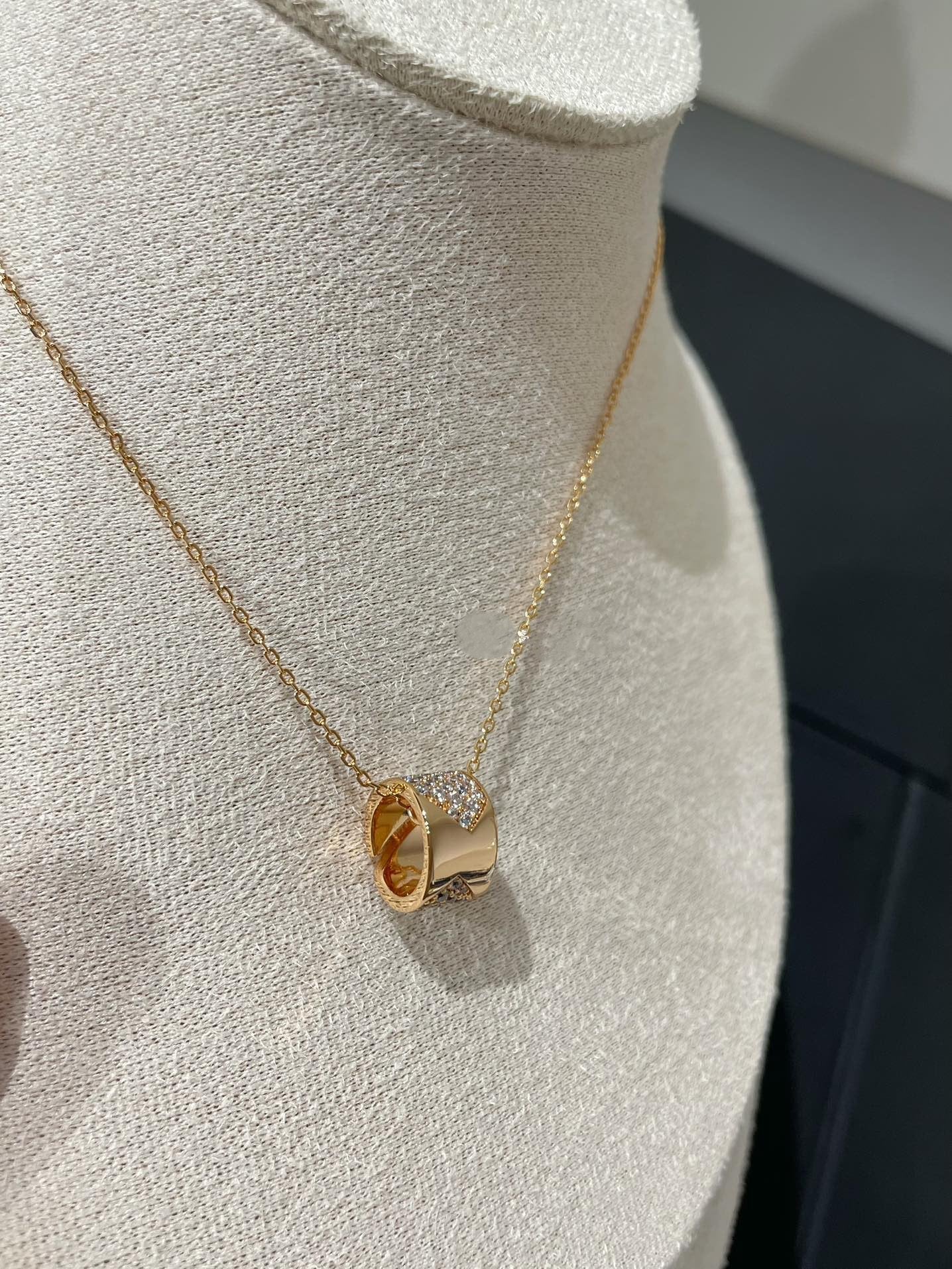[Limara]LIENS EVIDENCE DIAMOND PAVED NECKLACE