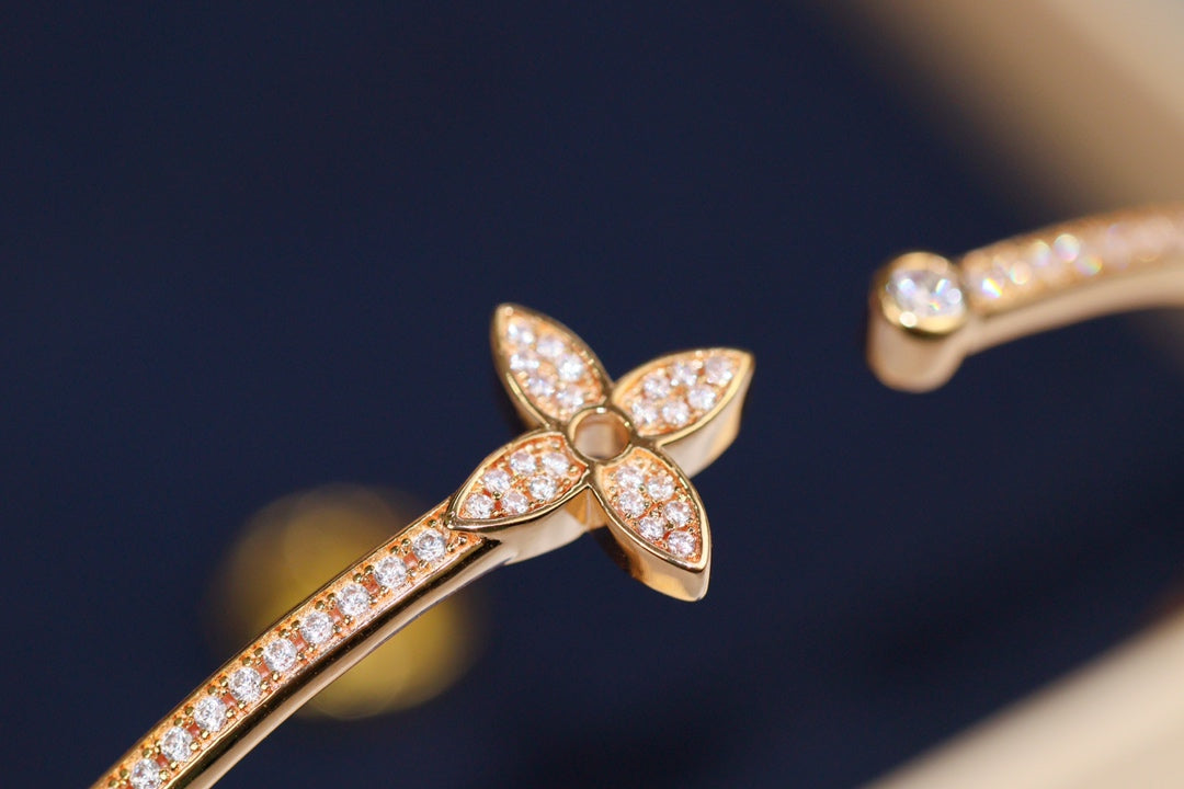 [Limara]IDYLLE ROSE GOLD OPEN BRACELET DIAMOND PAVED