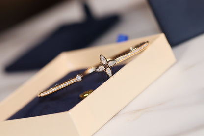 [Limara]IDYLLE GOLD OPEN BRACELET DIAMOND PAVED