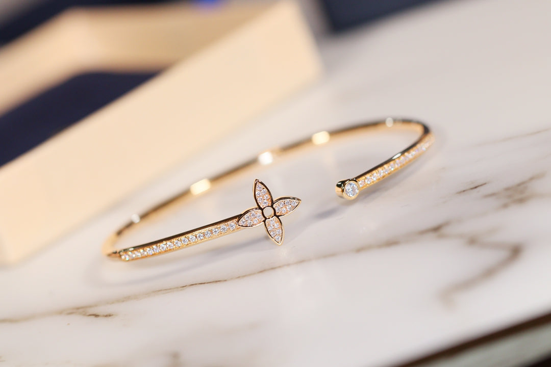 [Limara]IDYLLE GOLD OPEN BRACELET DIAMOND PAVED
