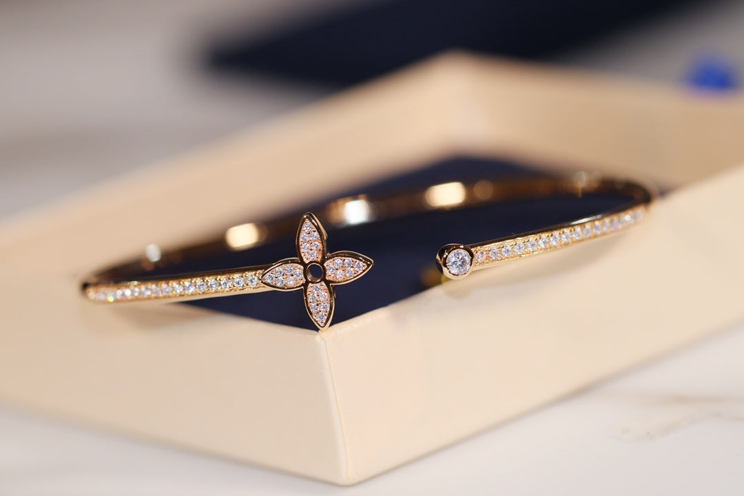 [Limara]IDYLLE GOLD OPEN BRACELET DIAMOND PAVED