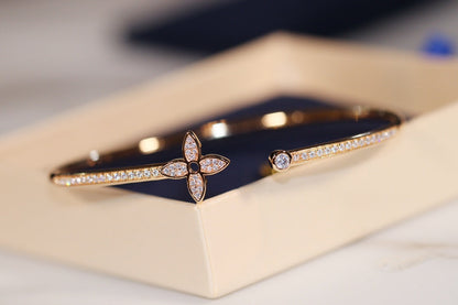 [Limara]IDYLLE GOLD OPEN BRACELET DIAMOND PAVED