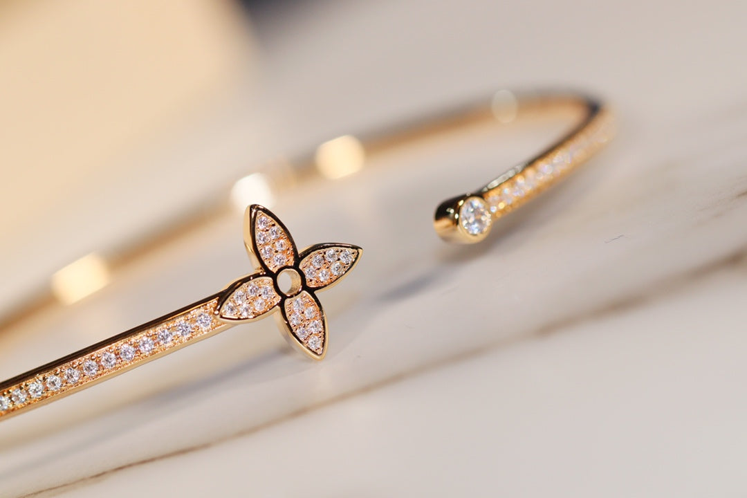 [Limara]IDYLLE GOLD OPEN BRACELET DIAMOND PAVED