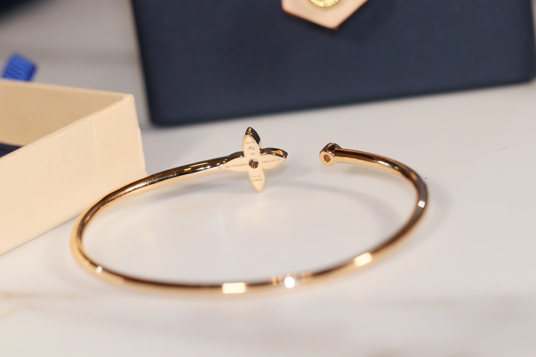 [Limara]IDYLLE GOLD OPEN BRACELET DIAMOND PAVED