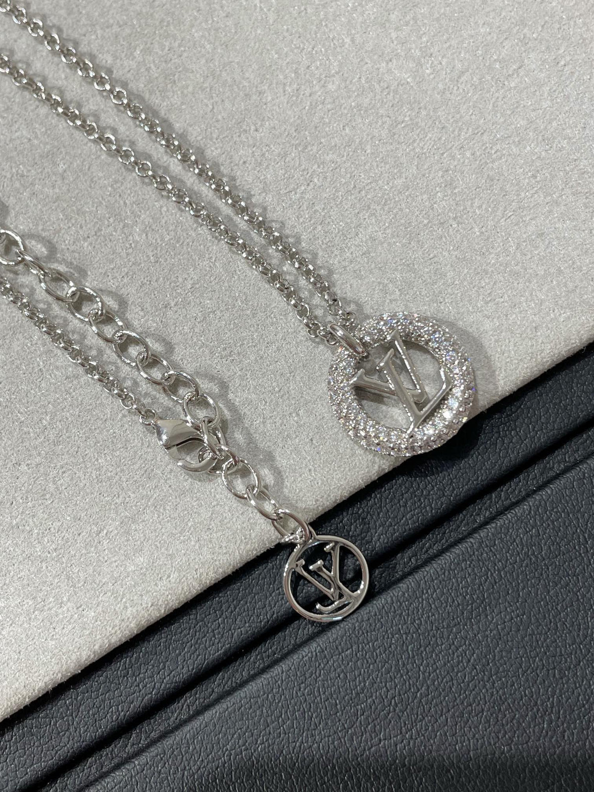 [Limara]BY NIGHT DIAMOND PAVED NECKLACE