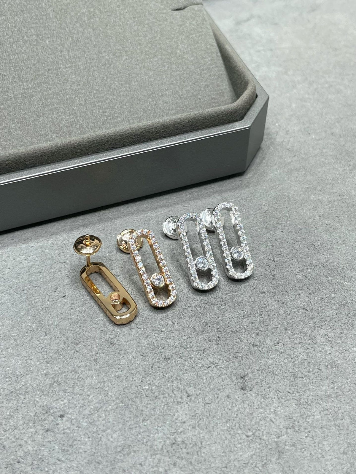 [Limara]MOVE UNO STUD DIAMOND PAVED EARRINGS