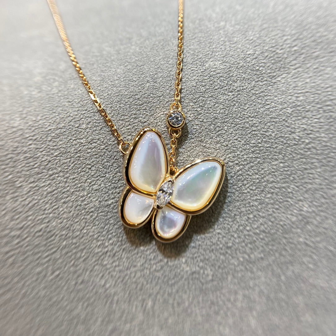 [Limara]BUTTERFLY MOP DIAMOND NECKLACE