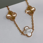 [Limara]LUCKY CLOVER 5-MOTIF-ARMBAND – WEISSES PERLMUTT-KOLLEKTION