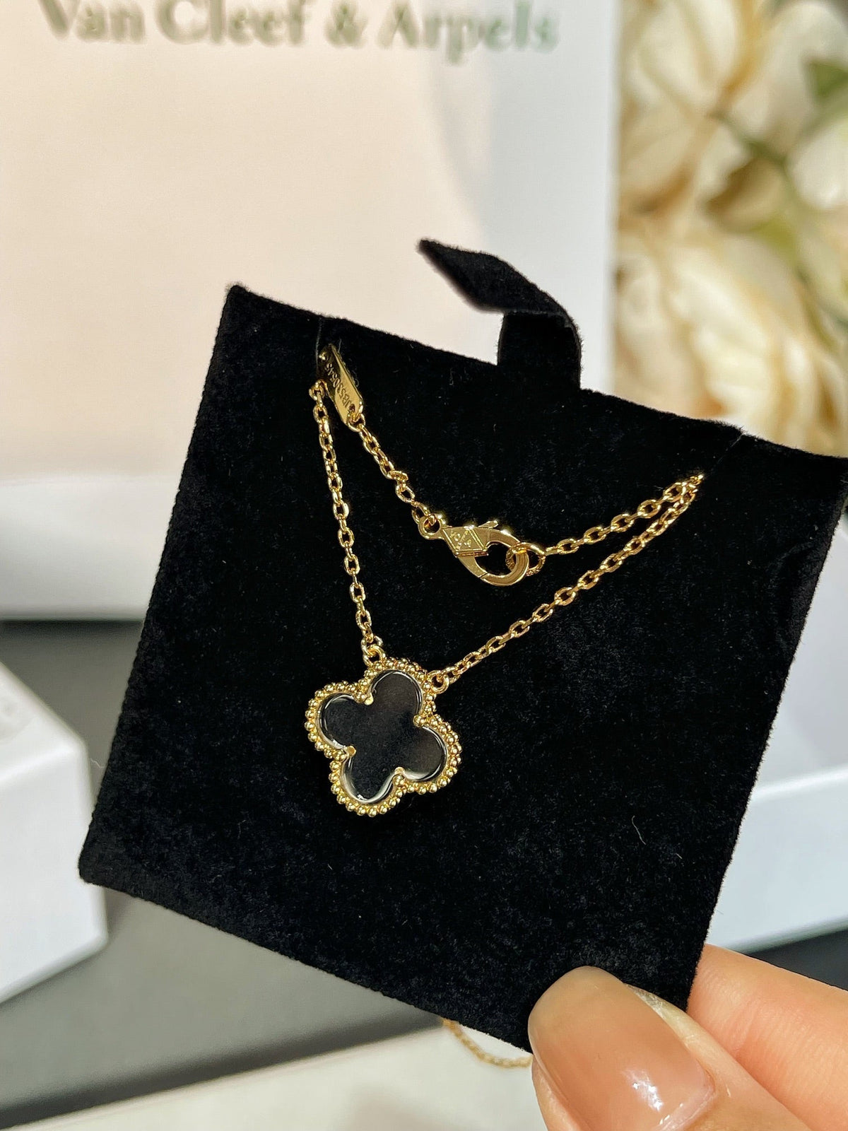 [Limara]CLOVER ROCK CRYSTAL ROSE GOLD NECKLACE