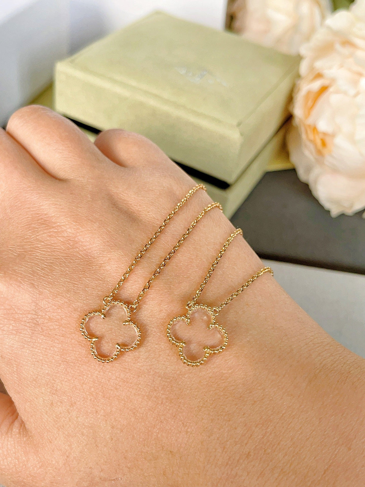 [Limara]CLOVER ROCK CRYSTAL ROSE GOLD NECKLACE