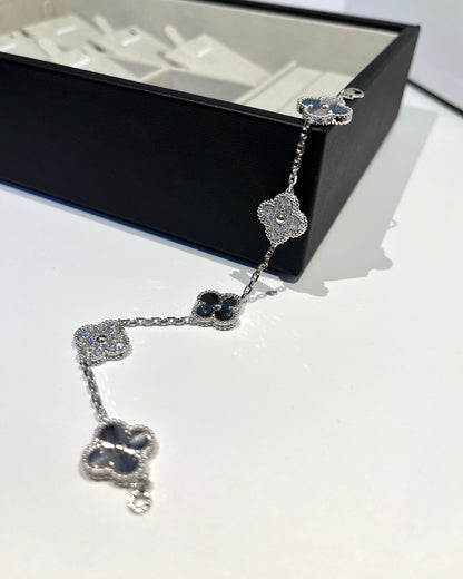 [Limara]LUCKY CLOVER 5-MOTIF BRACELET - LASER COLLECTION
