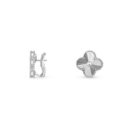 [Limara]15MM CLOVER FLOWER STUD EARRINGS WHITE GOLD COLLECTION