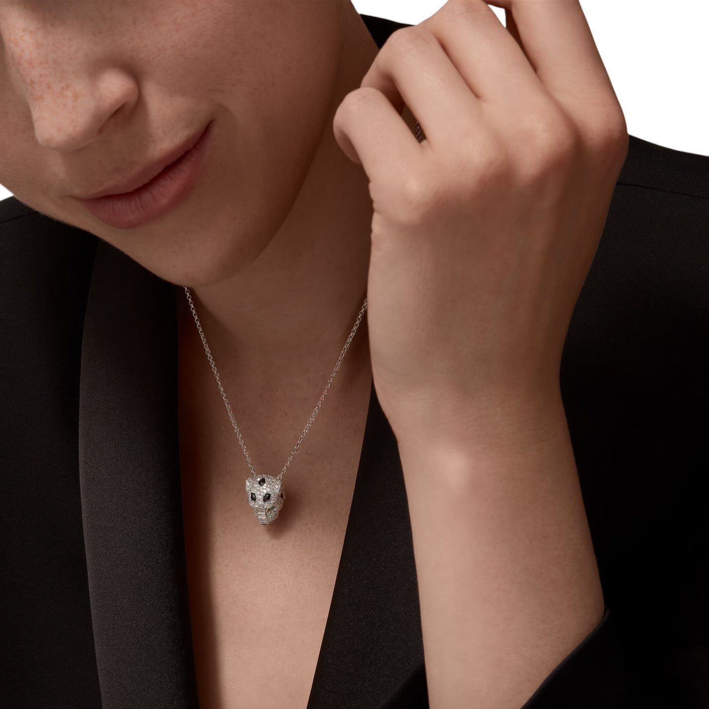 [Limara]LEOPARD HEAD FULL PAVÉ DIAMOND PENDANT NECKLACE