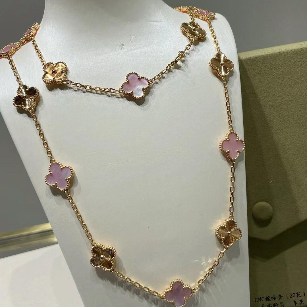 [Limara]CLOVER 20 MOTIFS LASER PINK MOP NECKLACE