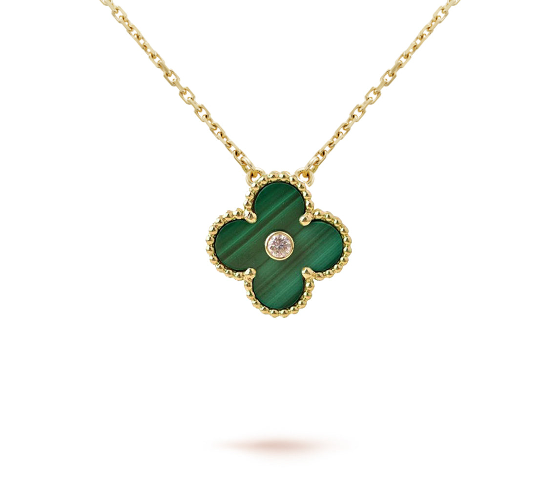 [Limara]LIMITED EDITION CHRISTMAS CLOVER FLOWER NECKLACE - 15MM ANNUAL COLLECTIBLE PENDANT