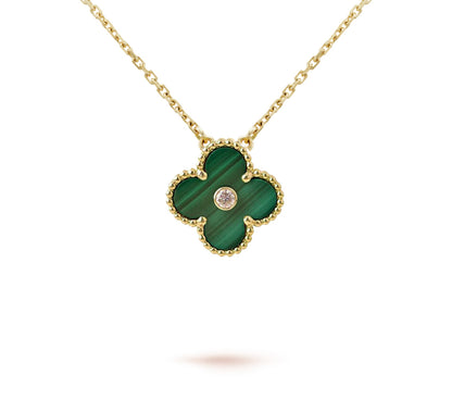 [Limara]LIMITED EDITION CHRISTMAS CLOVER FLOWER NECKLACE - 15MM ANNUAL COLLECTIBLE PENDANT