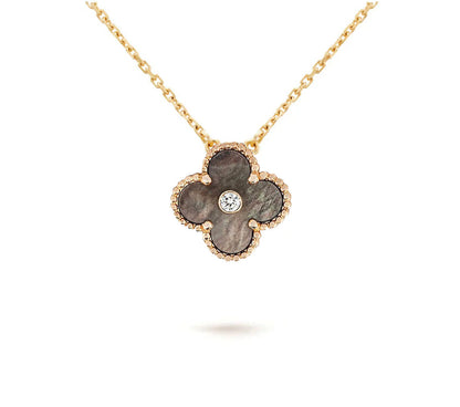 [Limara]LIMITED EDITION CHRISTMAS CLOVER FLOWER NECKLACE - 15MM ANNUAL COLLECTIBLE PENDANT