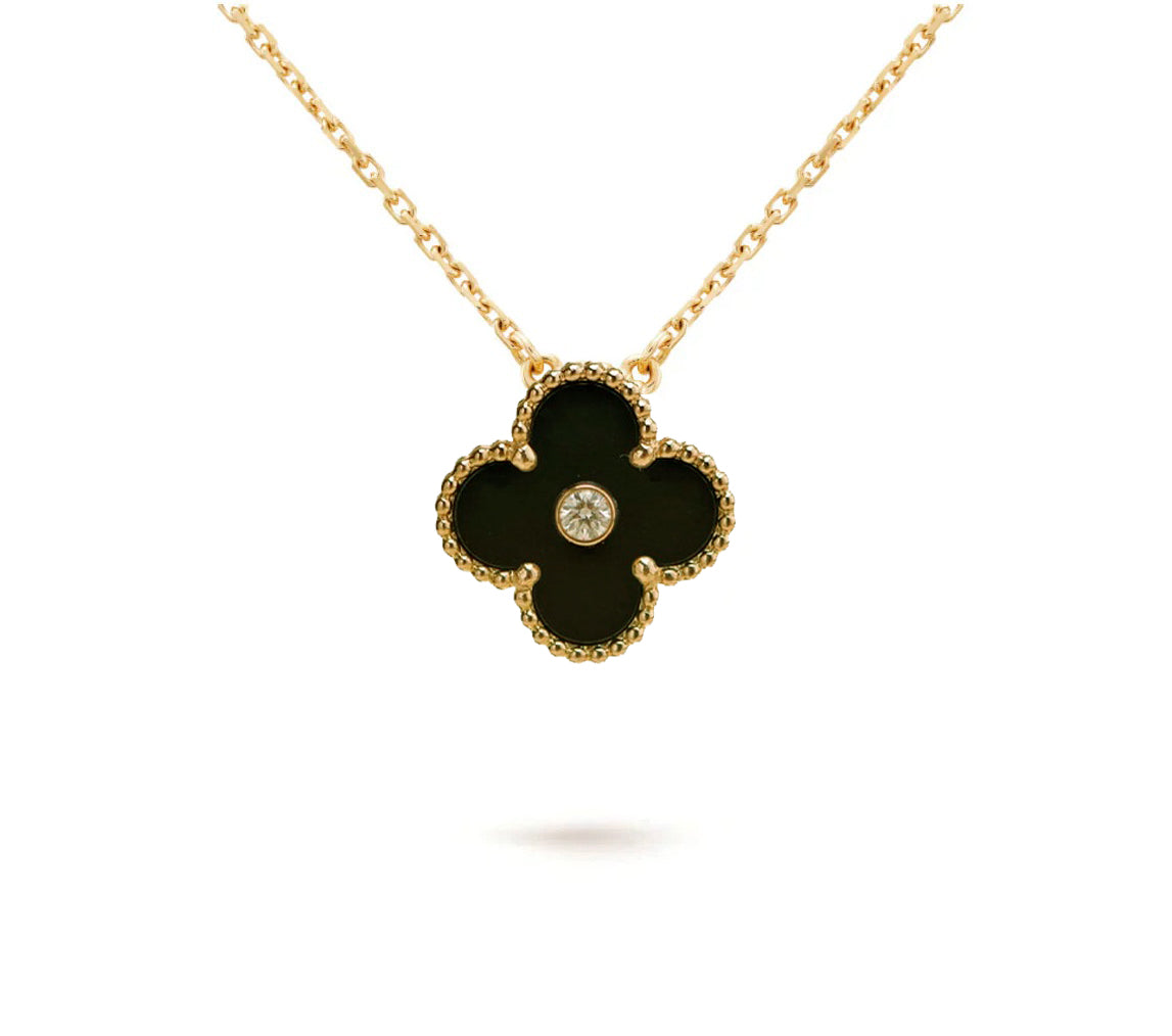 [Limara]LIMITED EDITION CHRISTMAS CLOVER FLOWER NECKLACE - 15MM ANNUAL COLLECTIBLE PENDANT
