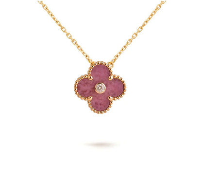 [Limara]LIMITED EDITION CHRISTMAS CLOVER FLOWER NECKLACE - 15MM ANNUAL COLLECTIBLE PENDANT