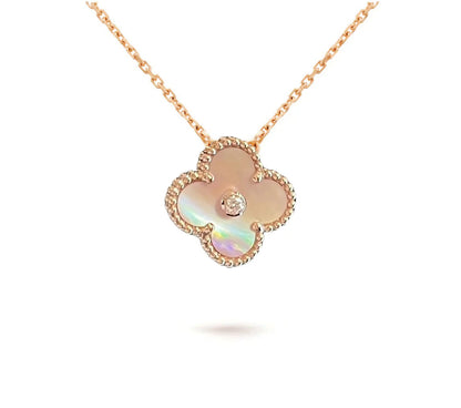[Limara]LIMITED EDITION CHRISTMAS CLOVER FLOWER NECKLACE - 15MM ANNUAL COLLECTIBLE PENDANT