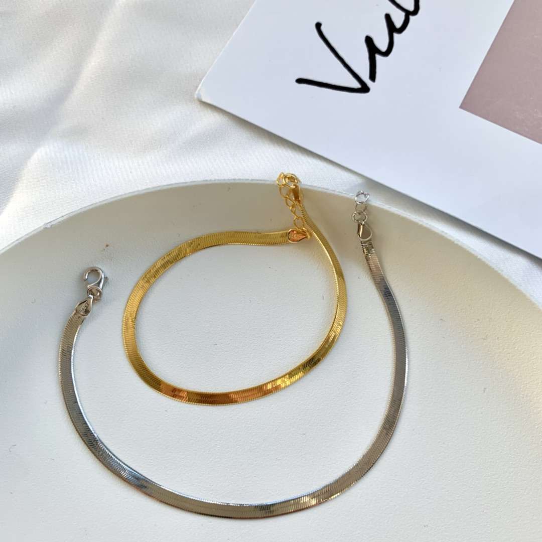 [Limara]Flat Snake Bone Chain Blade Necklace