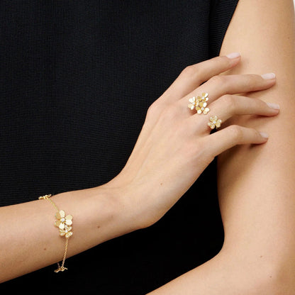 [Limara]LUMINOUS BLOSSOM 5-MOTIF CHARM BRACELET