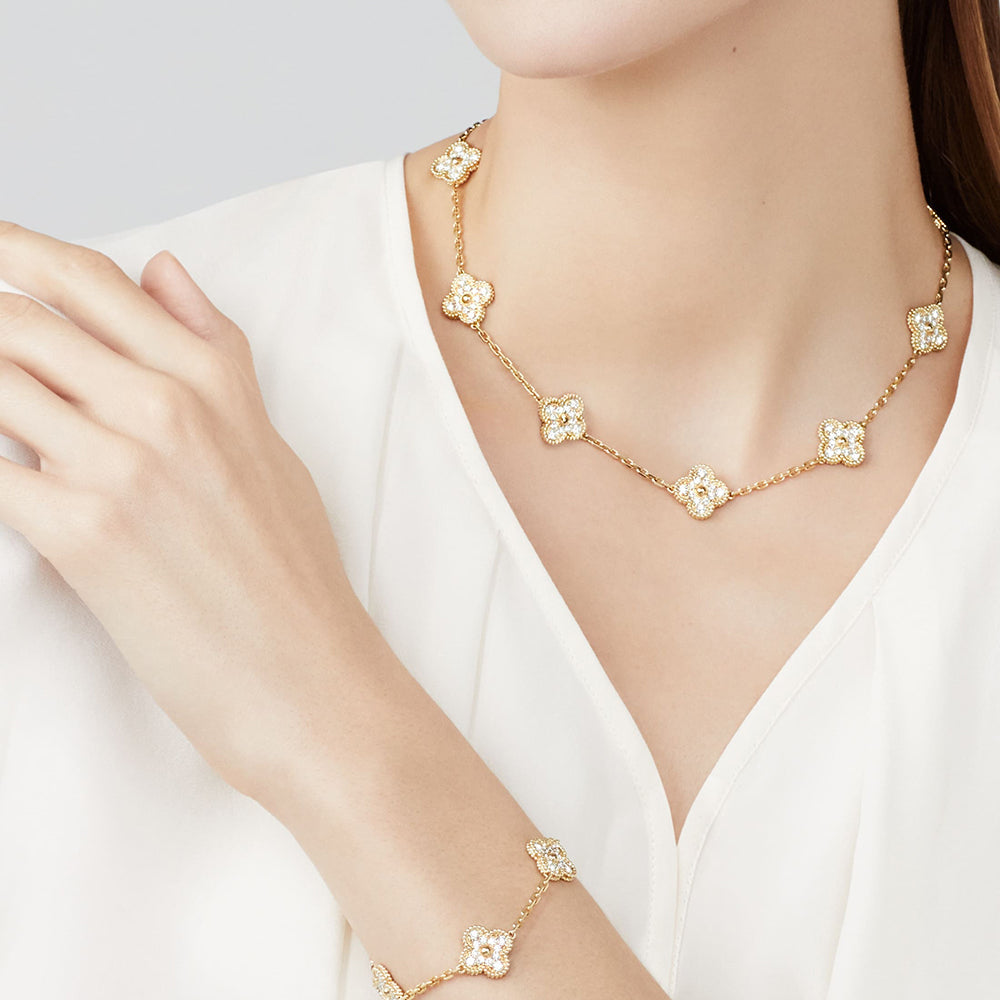 [Limara]CLOVER 10 MOTIFS DIAMOND NECKLACE