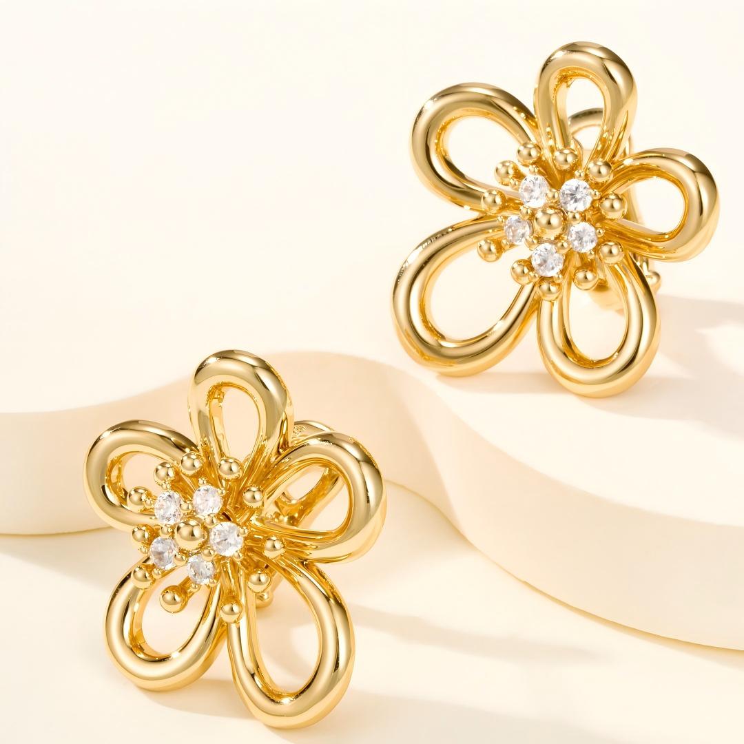 [Limara]  FLOWERLACE EARRING 5 DIAMONDS
