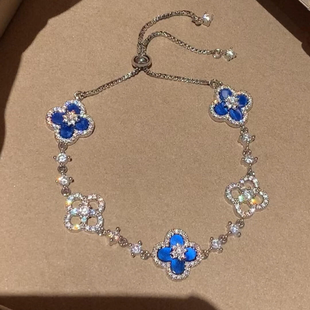 [Limara] CLOVER 5 MOTIF PINK BLUE RED WHITE BRACELET