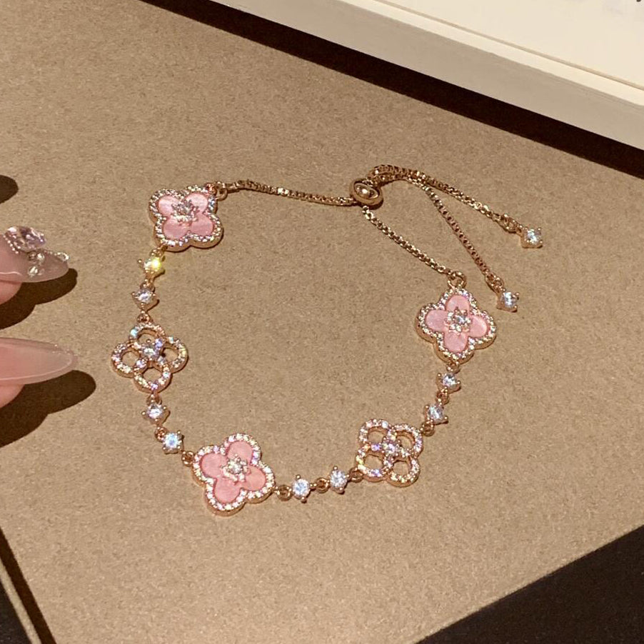 [Limara] CLOVER 5 MOTIF PINK BLUE RED WHITE BRACELET
