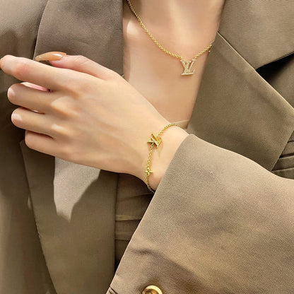 [Limara]LOGO STAR MOTIF GOLD BRACELET