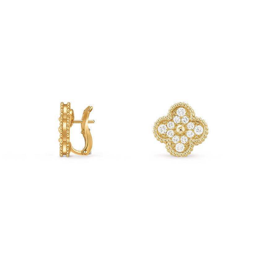 [Limara]15MM CLOVER FLOWER STUD EARRINGS GOLD COLLECTION