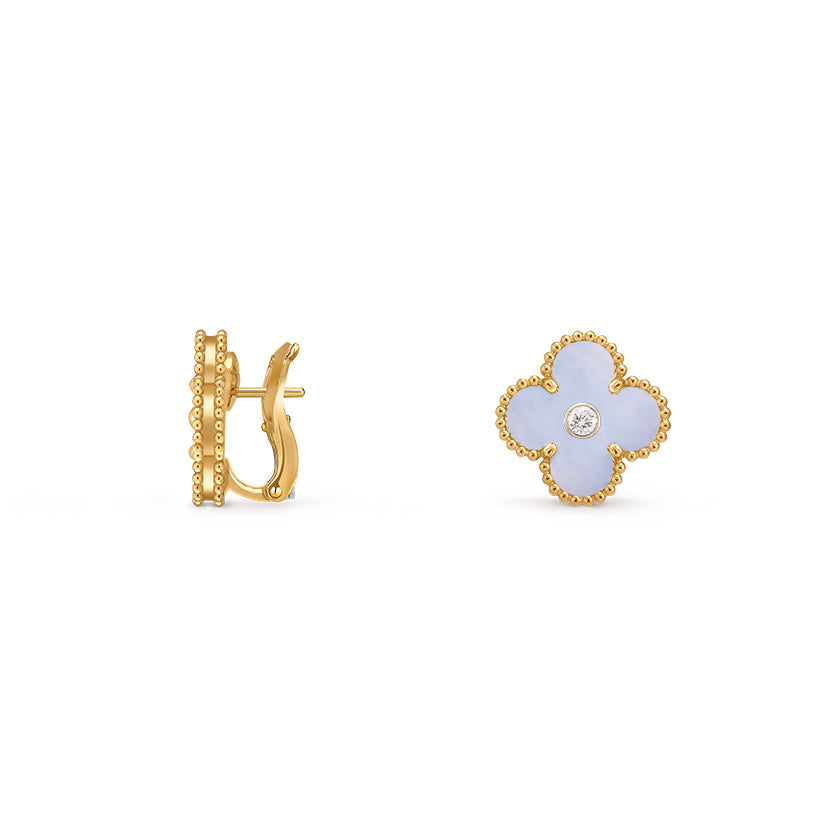 [Limara]15MM CLOVER FLOWER STUD EARRINGS DIAMOND-GOLD COLLECTION