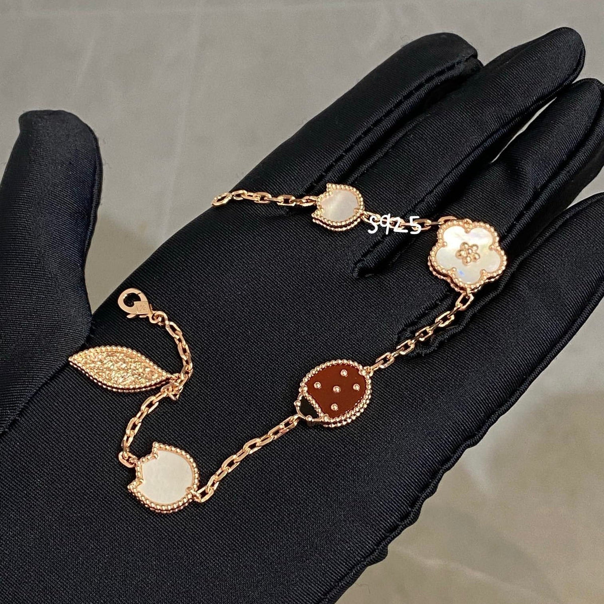 [Limara]LUCKY SPRING 5 MOTIF BRACELET