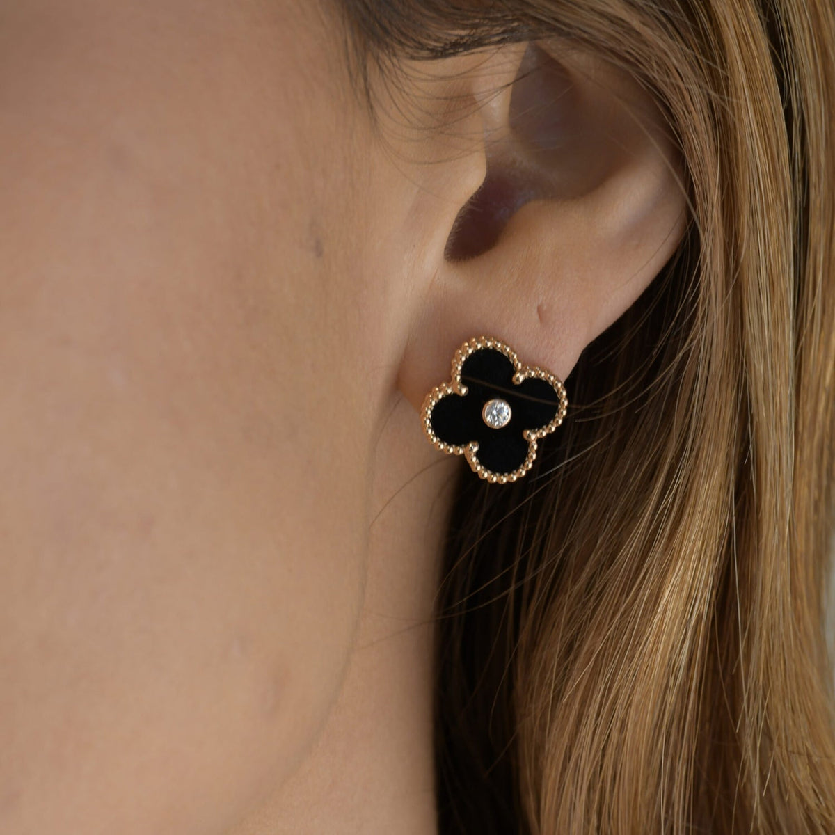 [Limara]CLOVER MEDIUM 1 MOTIFS ONYX DIAMOND EARRINGS