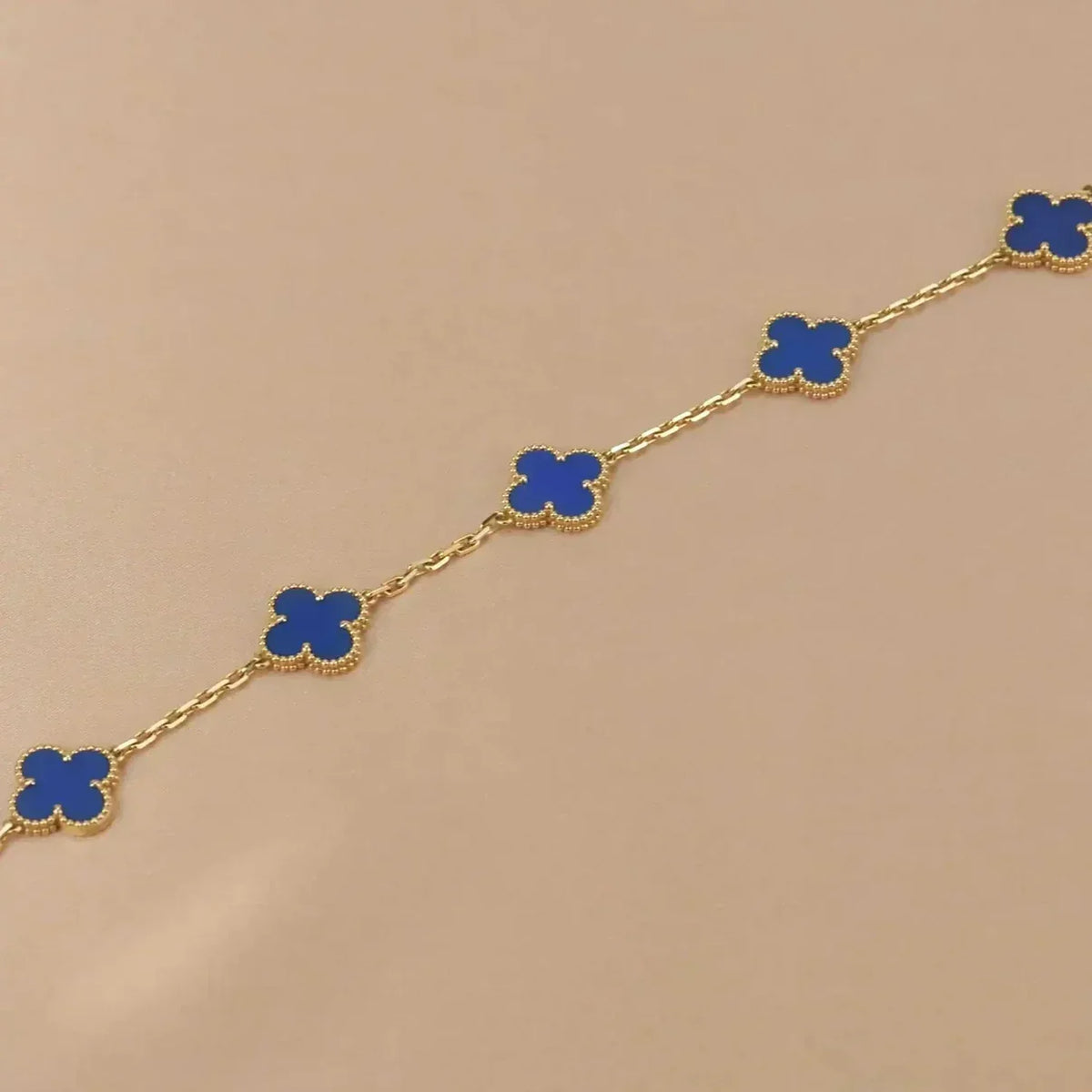 [Limara]LUCKY CLOVER 5-MOTIF BRACELET - BLUE AGATE COLLECTION