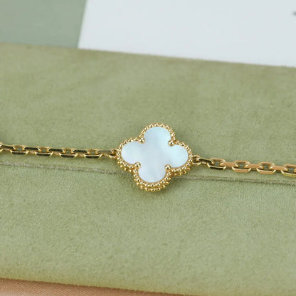 [Limara]LUCKY CLOVER 5-MOTIF BRACELET - WHITE MOTHER-OF-PEARL COLLECTION