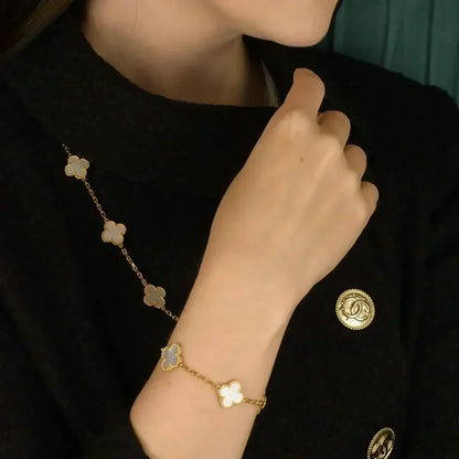 [Limara]LUCKY CLOVER 5-MOTIF BRACELET - WHITE MOTHER-OF-PEARL COLLECTION