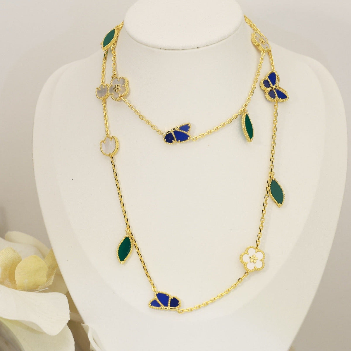 [Limara]LUCKY SPRING BUTTERFLY & FLOWER STATEMENT NECKLACE - 15-MOTIF FLORAL DESIGN