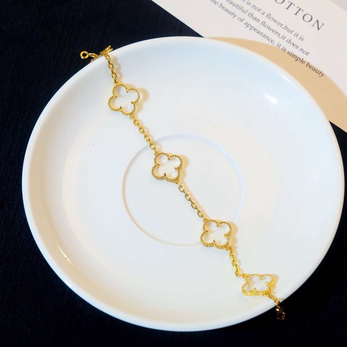 [Limara]CLOVER 5 MOTIF ROCK CRYSTAL BRACELET
