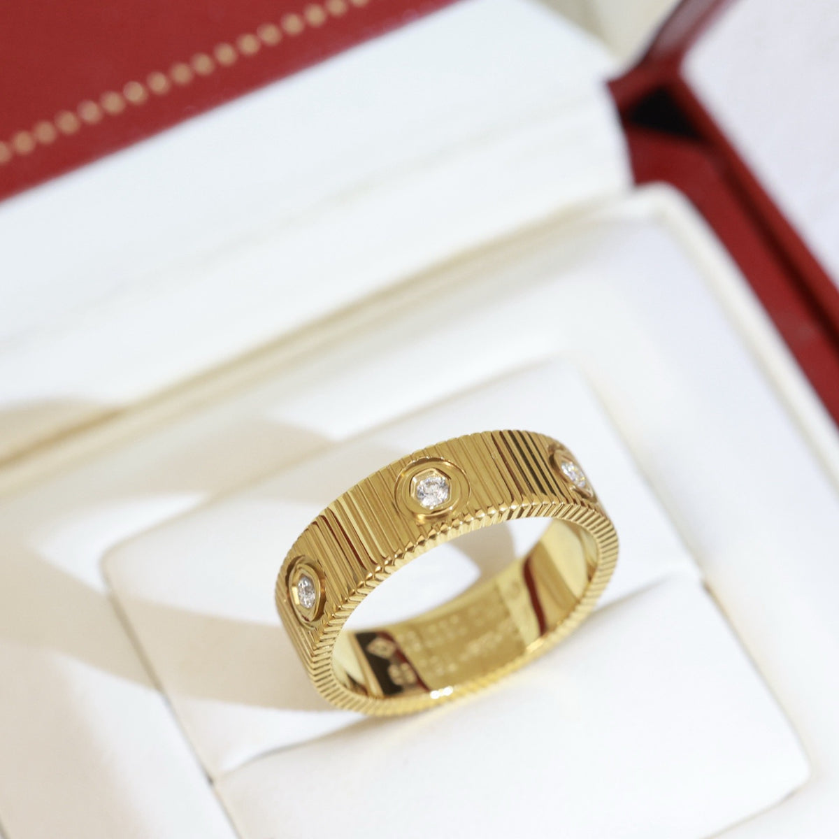 [Limara]LOVE 6.5MM UNLIMITED RING, 6 DIAMONDS