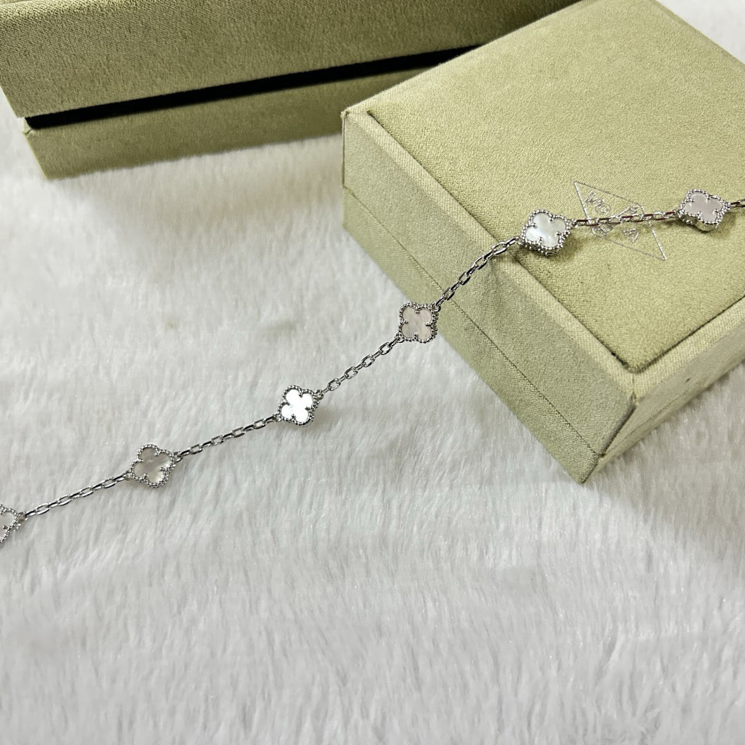 [Limara]CLOVER 6 MOTIF WHITE MOP BRACELET