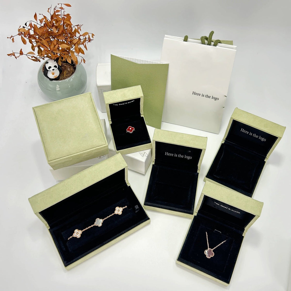 [Limara] CLOVER MINI 9.5MM CARNELIANS NECKLACE COLLECTION