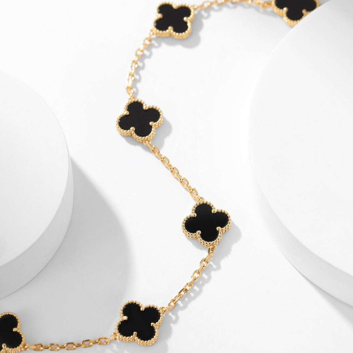 [Limara] CLOVER 10 MOTIFS ONYX NECKLACE